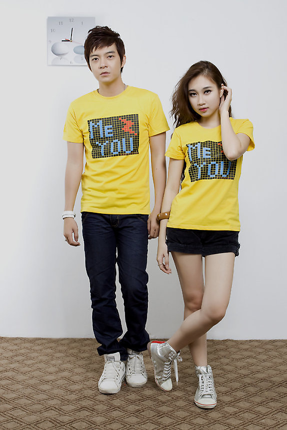 Áo thun me and you