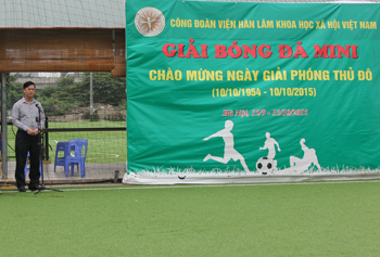 Băng rôn giải bóng đá