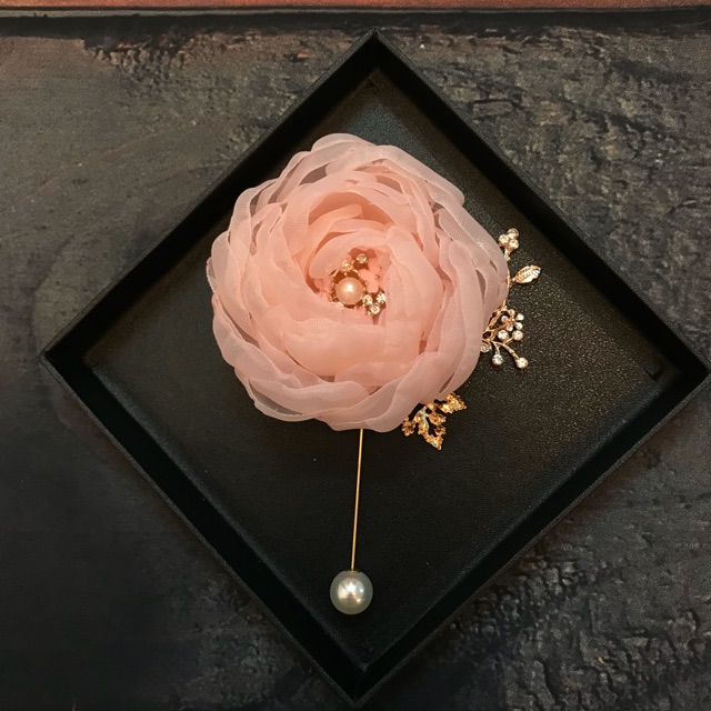 Hoa cài áo bằng vải